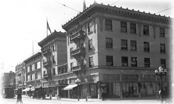 Montgomery Hotel