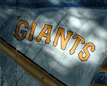 Giants Sign