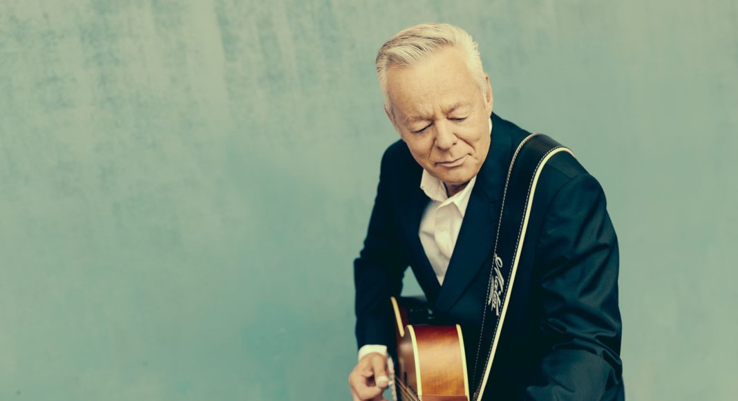 Tommy Emmanuel in Campbell