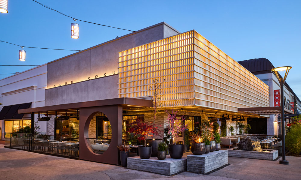 Image for display with article titled Rockin’ Sushi Moves Into the Stanford Shopping Center