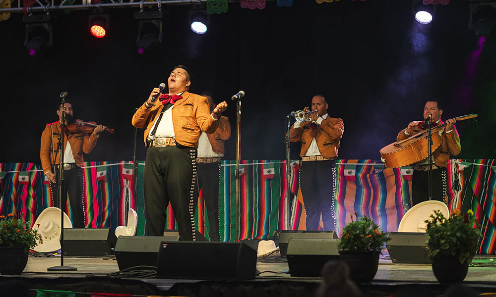 Image for display with article titled Fiesta Del Mariachi Returns as Intimate One-Day Event