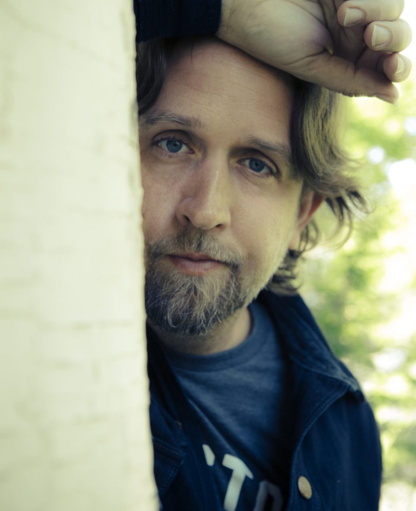 Image for display with article titled Hayes Carll & the Band of Heathens in Menlo Park